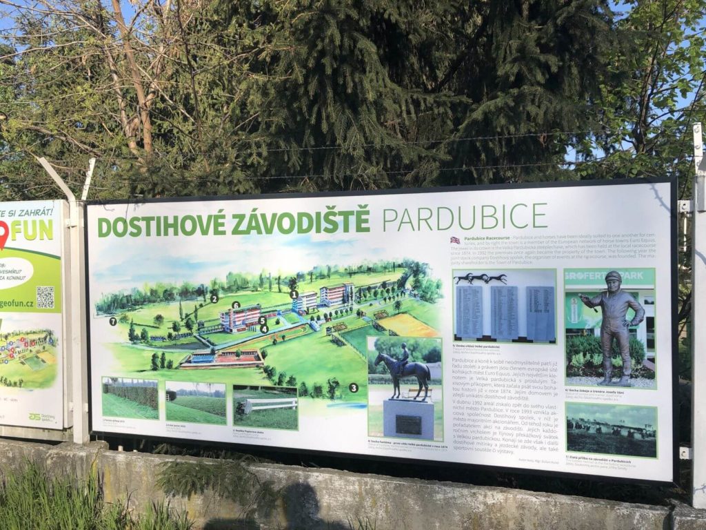 Dostihové závodiště Pardubice