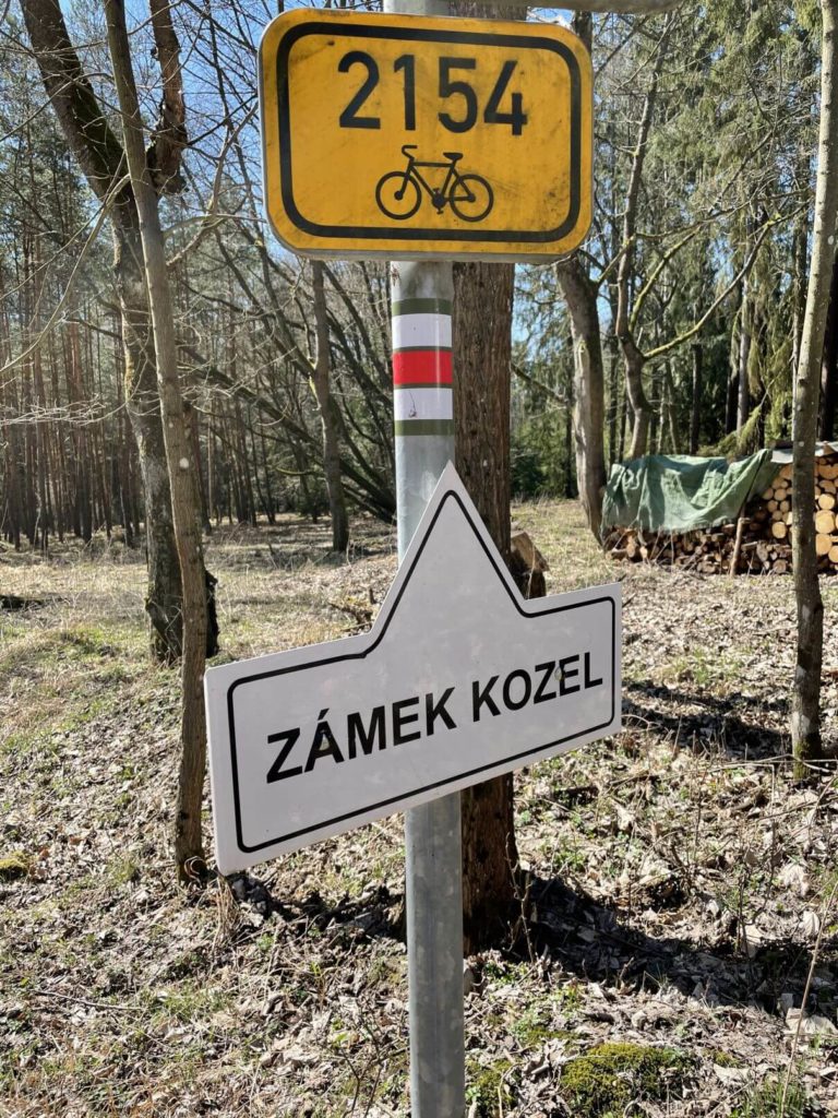 Zámek Kozel cedule