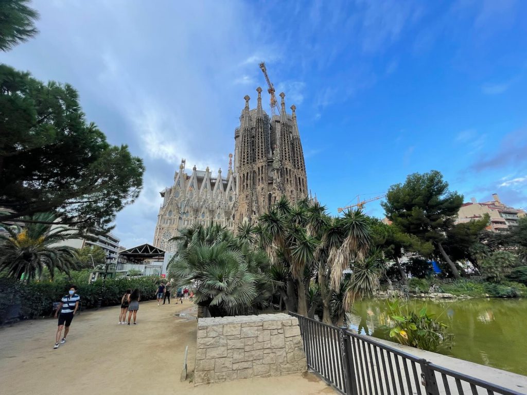 Sagrada Família foto z parku