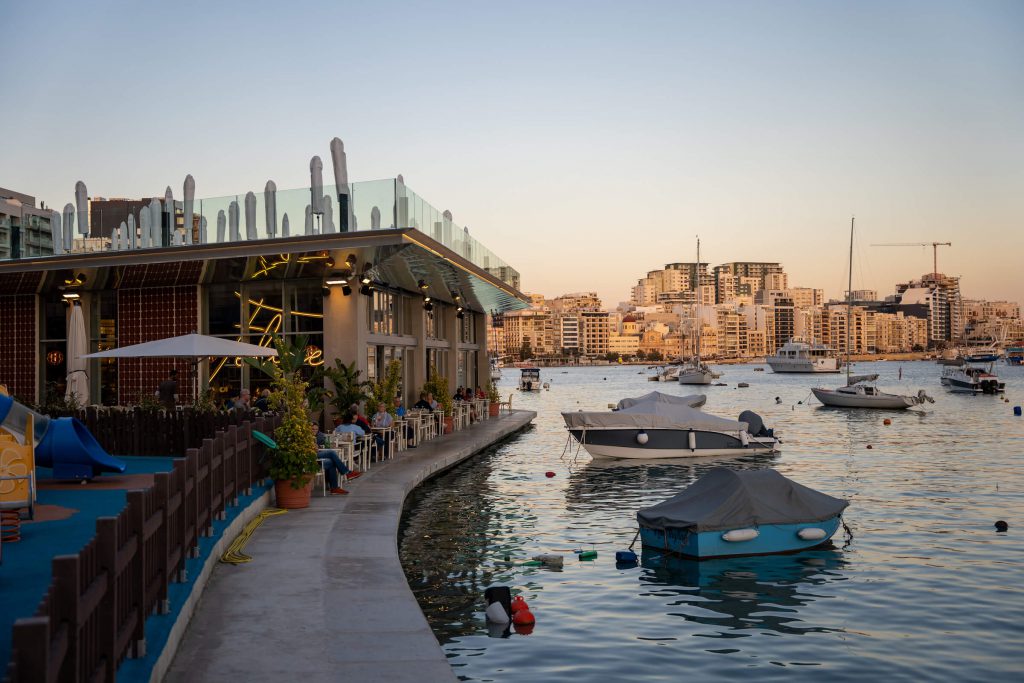 Gzira restaurace