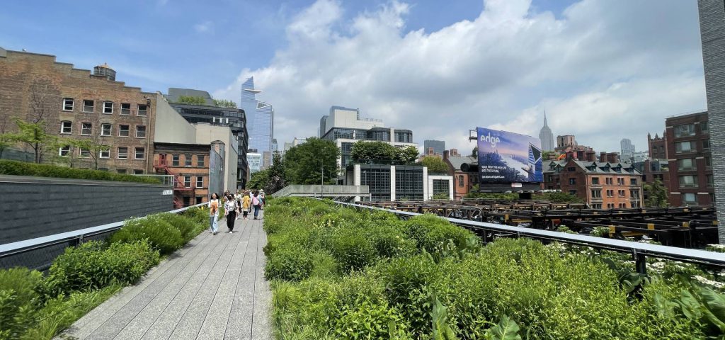 The High Line Park a The Vessel