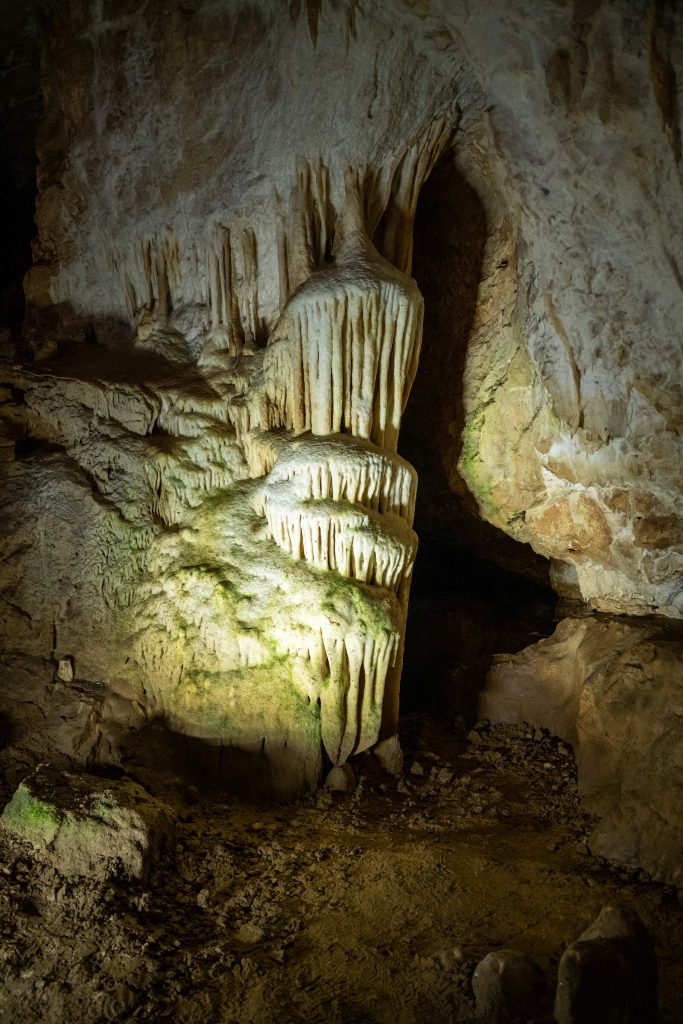 V jeskyni Srbsko