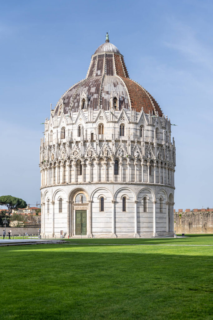 Baptisterium v Pise