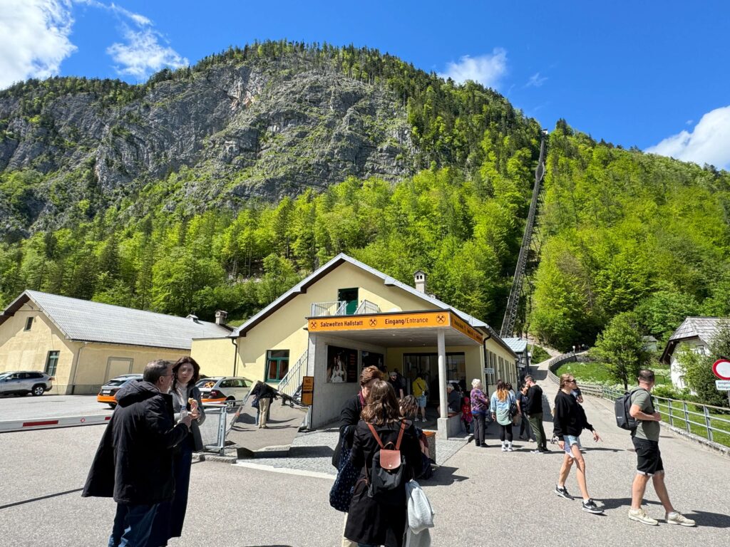 Hallstatt lanovka a Salzberg