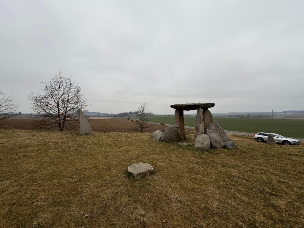 Srbické Stonehenge