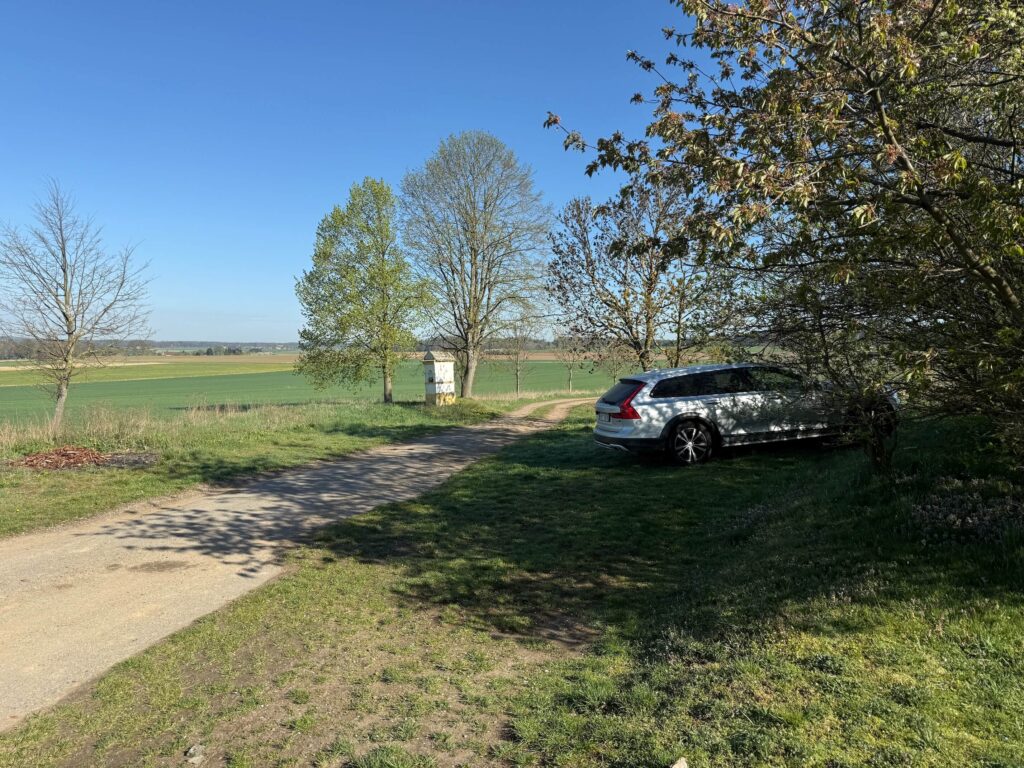 Rozhledna na Kupě Jestřebice parkování