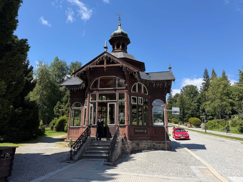 Karlova Studánka